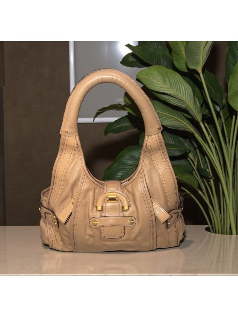 B Makowsky Large Slouchy Hobo Tan Soft Leather Brass Ruched Shoulder Bag Boho